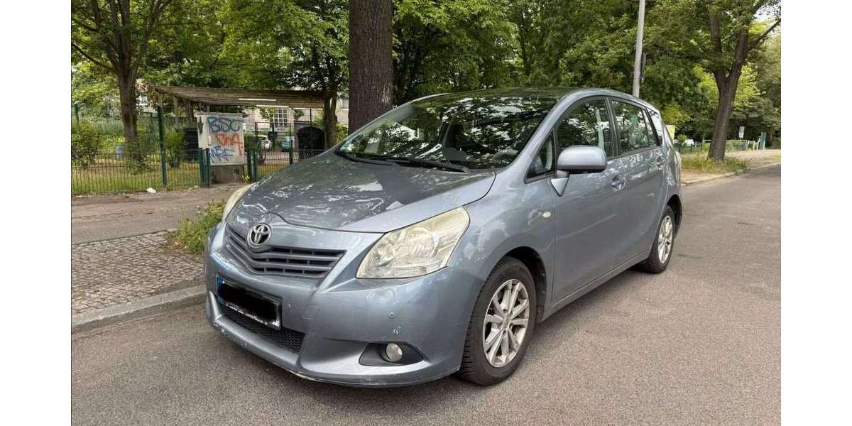 Toyota Verso 222.370 km 3.250 &euro; Berlin 12351