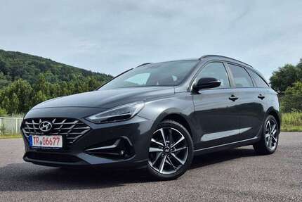 Hyundai i30 77.900 km 14.470 &euro; Trier 54294