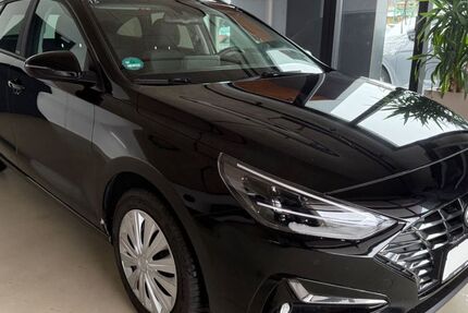 Hyundai i30 97.000 km 13.990 &euro; Rohrdorf-Thansau 83101