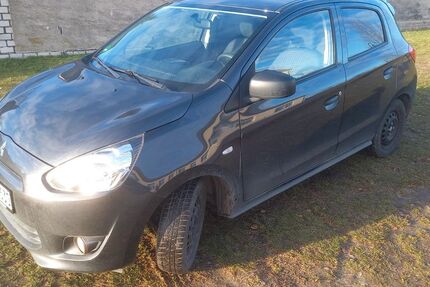 Mitsubishi Space Star 52.664 km 4.500 &euro; Benz 17429