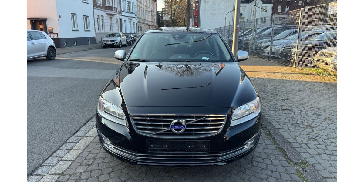 Volvo S80 123.000 km 14.999 &euro; Gelsenkirchen 45879