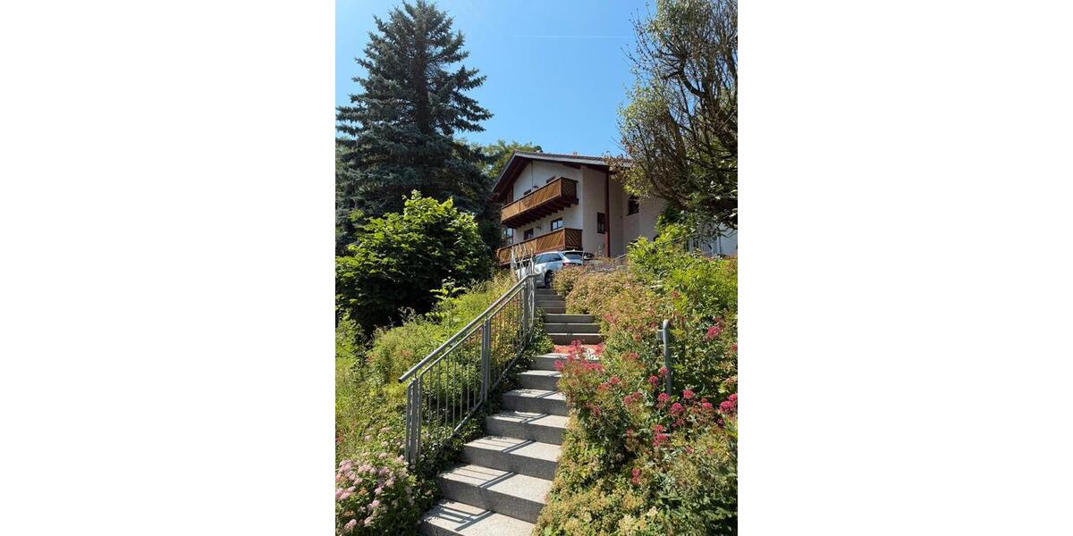 Einfamilienhaus Felsberg - 5 Zimmer, 250 m&sup2;, 350.000&euro; | Angebot:26960077