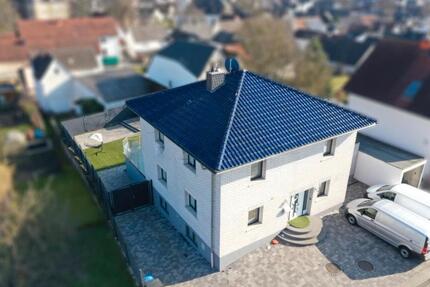 Haus Aßlar - 6 Zimmer, 147 m&sup2;, 699.999&euro; | Angebot:26325114