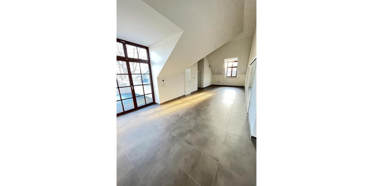 Etagenwohnung Frankenberg (Sachsen) - 5 Zimmer, 196 m&sup2;, 1.400&euro; | Angebot:26646285