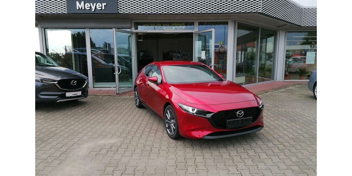 Mazda 3 15.913 km 28.590 &euro; Klötze 38486