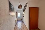 Ein- bis Zweifamilienhaus mit viel Potential