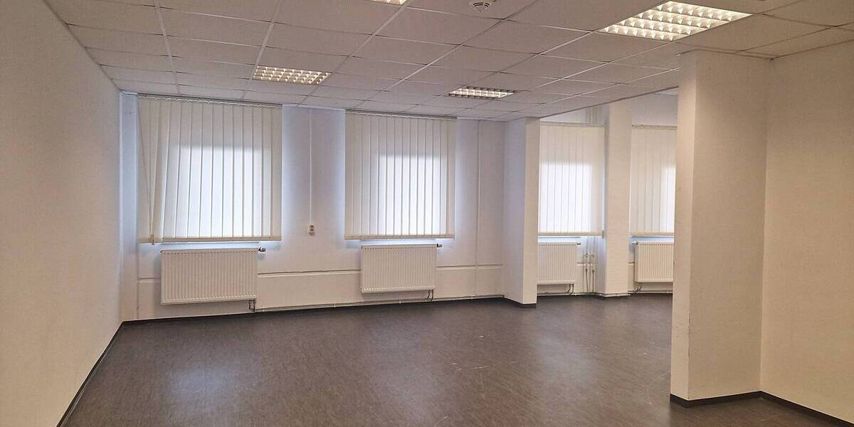 Gewerbeobjekt Döbeln Sörmitz - 5 Zimmer, 2 m&sup2;, 10.410&euro; | Angebot:25743298