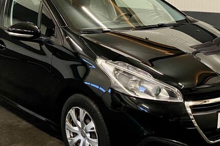 Peugeot 208 74.469 km 8.990 &euro; Emden 26721