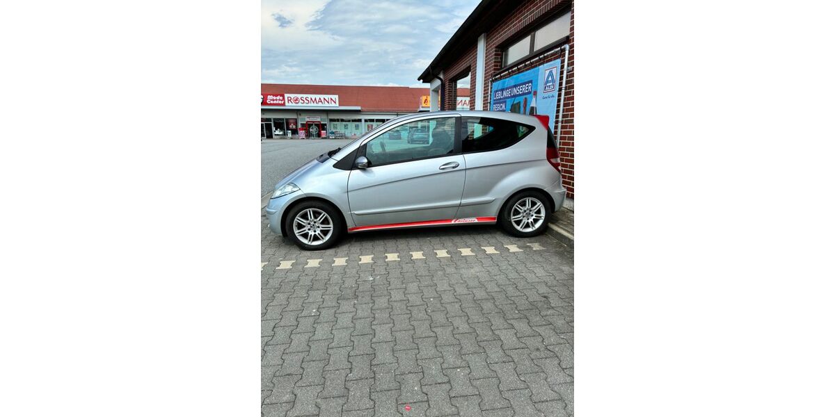Mercedes-Benz A 160 180.500 km 2.600 &euro; Dresden 01169