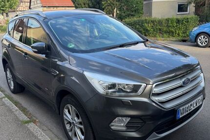 Ford Kuga 153.000 km 14.490 &euro; Weinstadt 71384