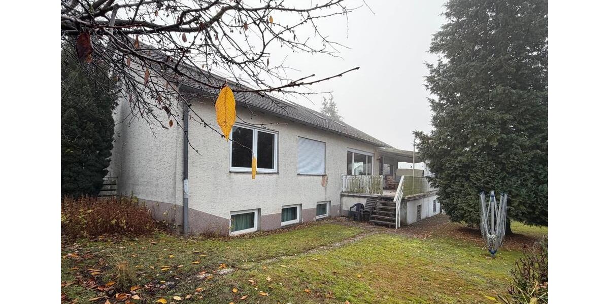 Einfamilienhaus Bad Arolsen - 9 Zimmer, 240 m&sup2;, 350.000&euro; | Angebot:26715411
