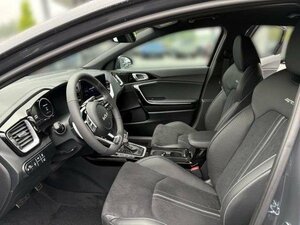 Kia XCEED 1.6T 180 DCT GTL LEDER 1.500 km 33.990 &euro; Höhenkirchen-Siegertsbrun 85635