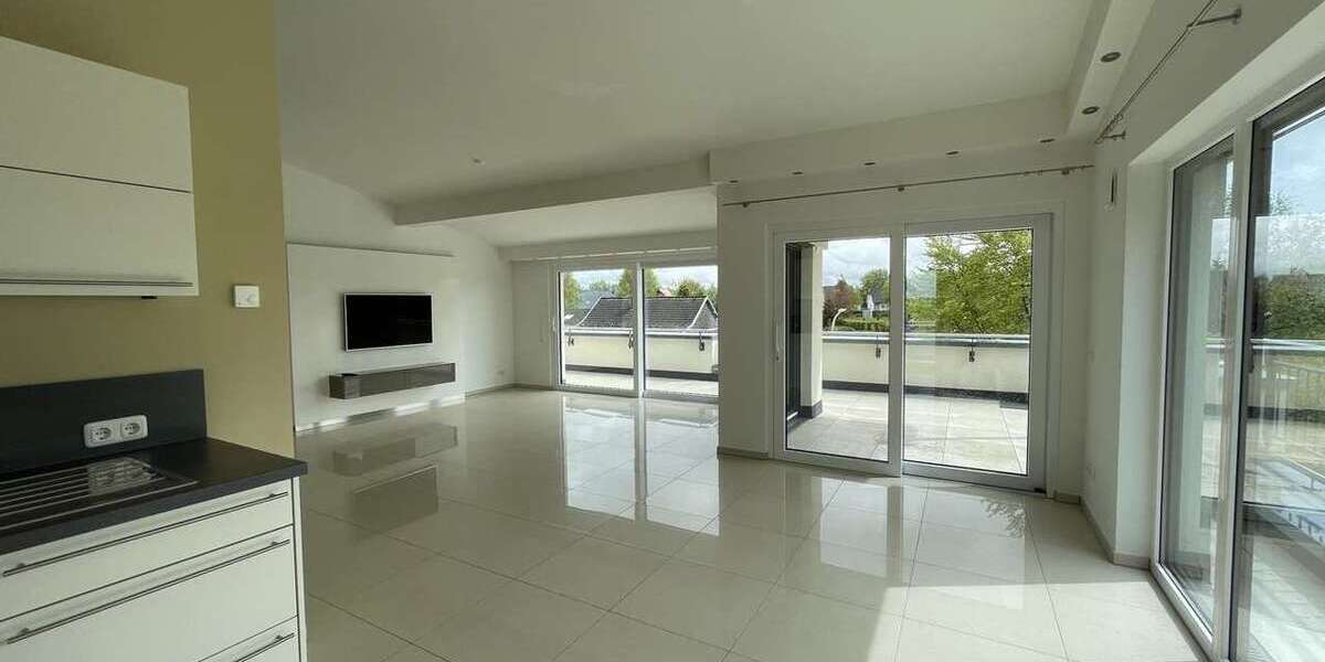 Etagenwohnung Simmerath - 3 Zimmer, 99 m&sup2;, 1.000&euro; | Angebot:24867296