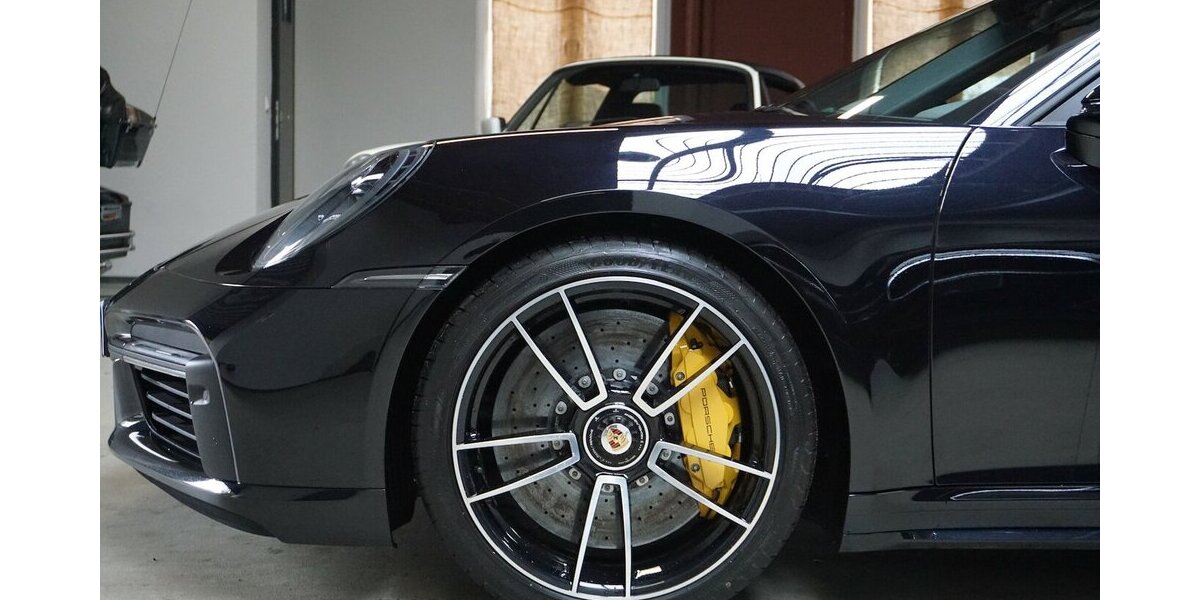 Porsche 911 992 Turbo S Lift Burm Carbon Approved 39.890 km 219.900 &euro; Wuppertal 42327