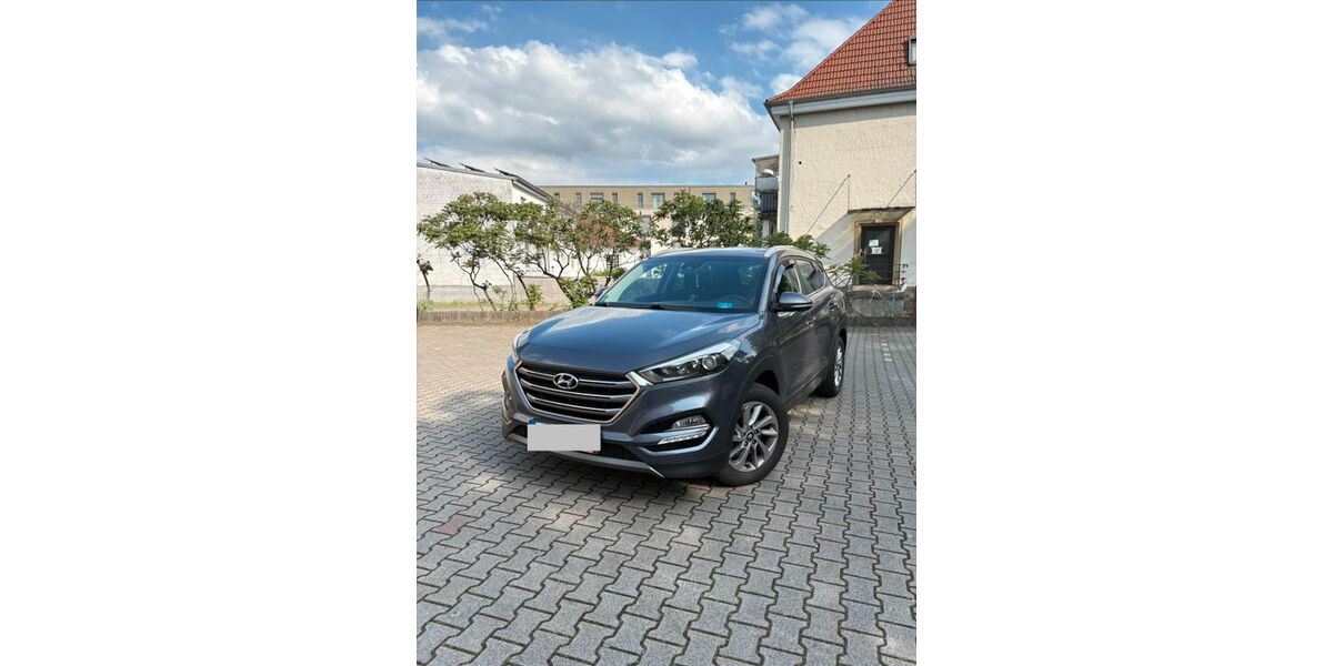 Hyundai TUCSON 112.000 km 13.990 &euro; Bretten 75015