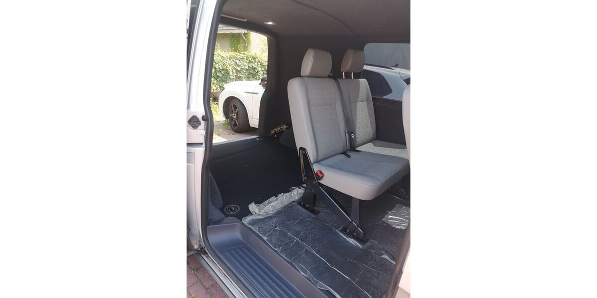 VW T5 Transporter 300.000 km 9.000 &euro; Berlin 12619