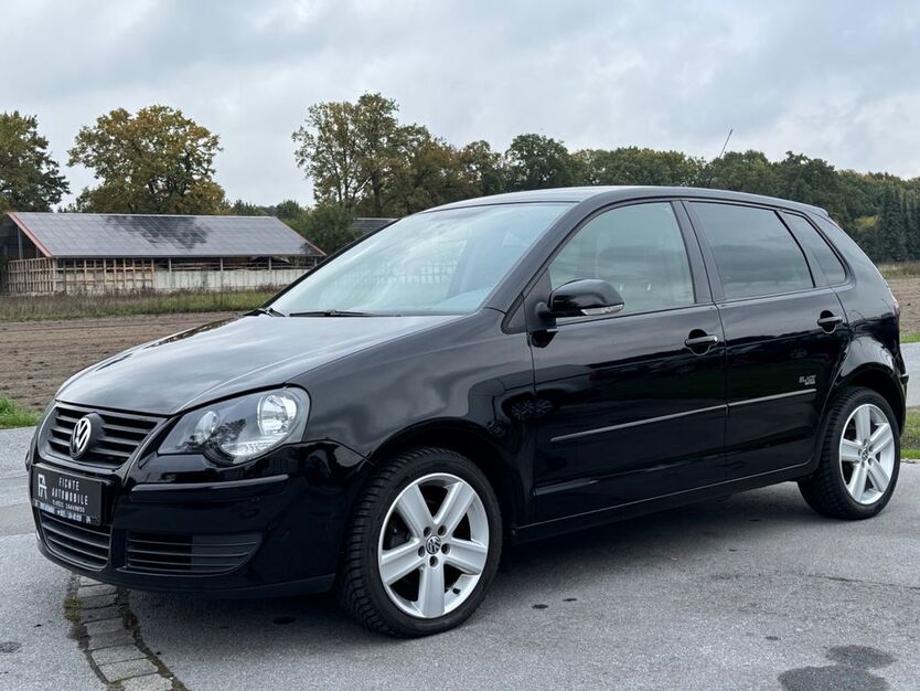 VW Polo 50.998 km 5.890 € Bielefeld 33649