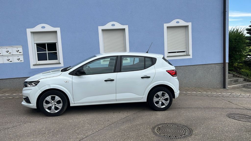 Dacia Sandero 37.800 km 4.700 &euro; Fridolfing 83413