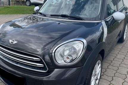 Mini Countryman D (Cooper) 178.570 km 7.900 &euro; Trappenkamp 24610