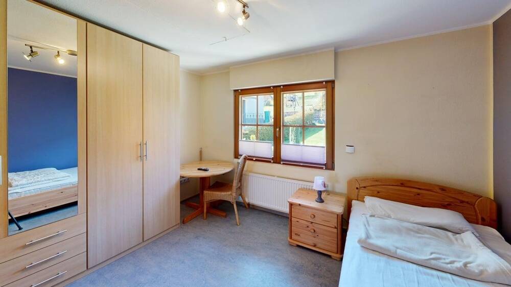 Mehrfamilienhaus, Wohnhaus Dahlem - 8 Zimmer, 218 m&sup2;, 369.000&euro; | Angebot:26512735