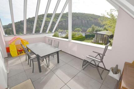 Große 3-Zimmer-DG-Wohnung mit traumhaftem Fernblick in Wetzlar