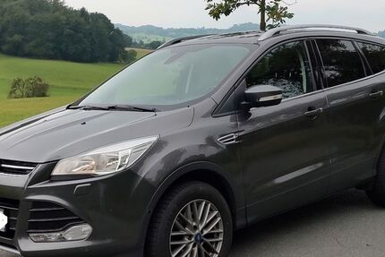 Ford Kuga 141.000 km 6.499 &euro; Hammelbach 64689