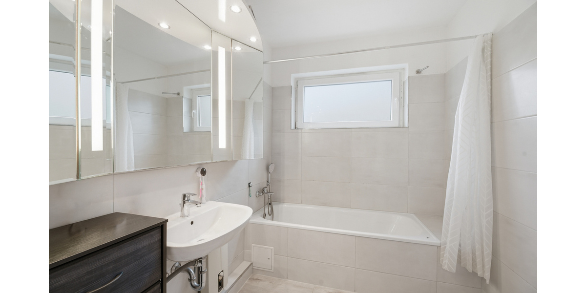 Gut geschnittene 2-Zimmer-Wohnung in der Neumünsteraner City- ideal zur Vermietung oder Eigennutzung - Erdgeschoßwohnung Neumünster | Angebot:27225063
