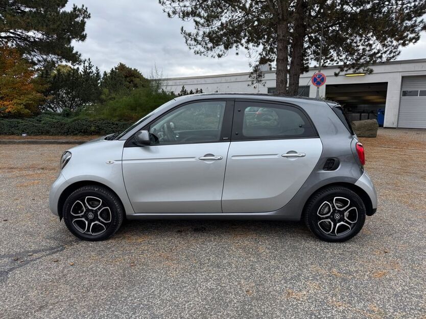 Smart ForFour 126.205 km 9.999 € Barsbüttel 22885