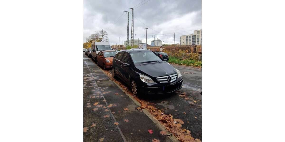 Mercedes-Benz 200 303.000 km 2.500 &euro; Markt Erlbach 91459