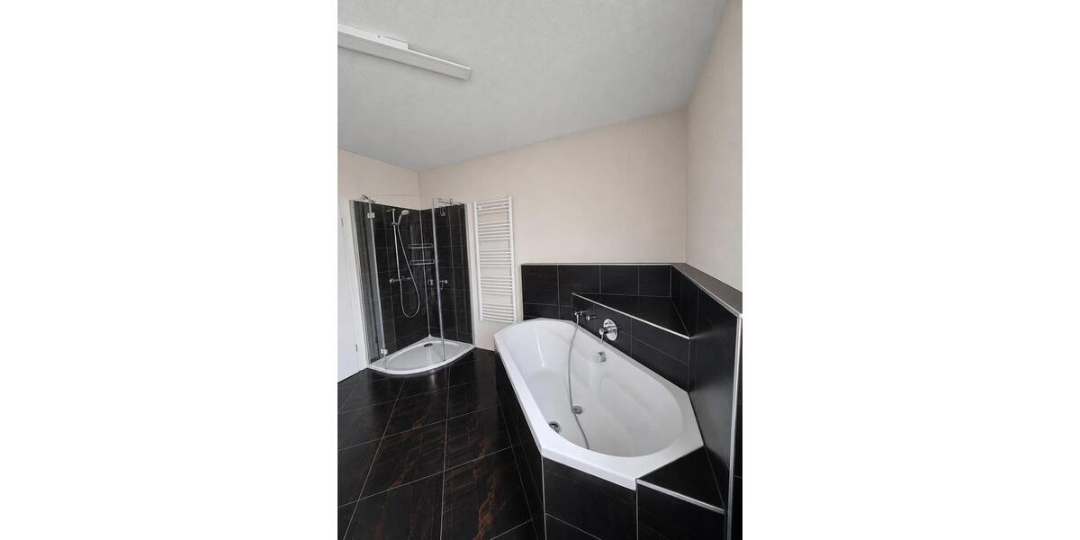 Einfamilienhaus Schmalkalden - 8 Zimmer, 150 m&sup2;, 220.000&euro; | Angebot:26991526