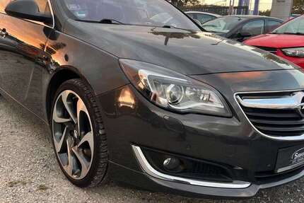 Opel Insignia 156.147 km 9.950 € Seddiner See 14554