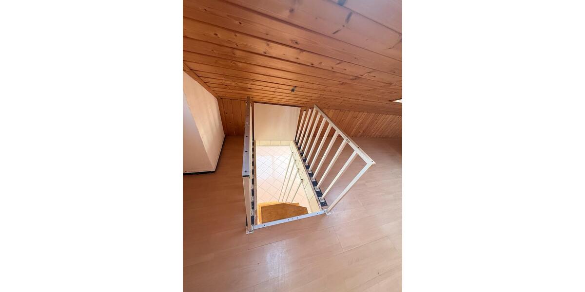 Etagenwohnung Karlsruhe Hagsfeld - 5 Zimmer, 110 m&sup2;, 1.500&euro; | Angebot:25967862