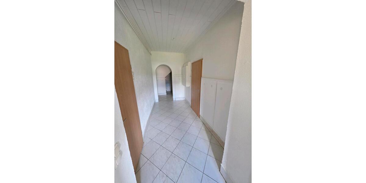 Einfamilienhaus Geringswalde - 7 Zimmer, 180 m&sup2;, 800&euro; | Angebot:26657117