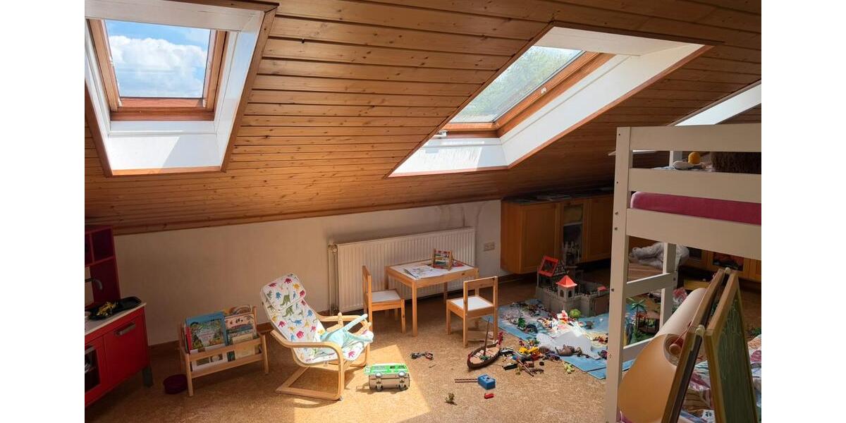Einfamilienhaus Felsberg - 5 Zimmer, 250 m&sup2;, 350.000&euro; | Angebot:26960077