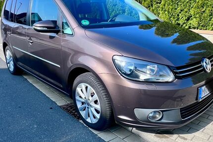 VW Touran 219.000 km 6.990 &euro; Stadtallendorf 35260