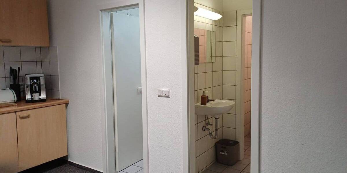 Gewerbeobjekt Saarbrücken St Johann - 3 Zimmer, 99 m&sup2;, 990&euro; | Angebot:26886826