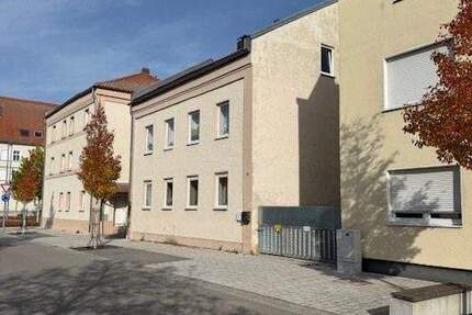 ?? Zweifamilienhaus mit Sanierungspotenzial in zentraler Lage von Plattling 7 zimmer