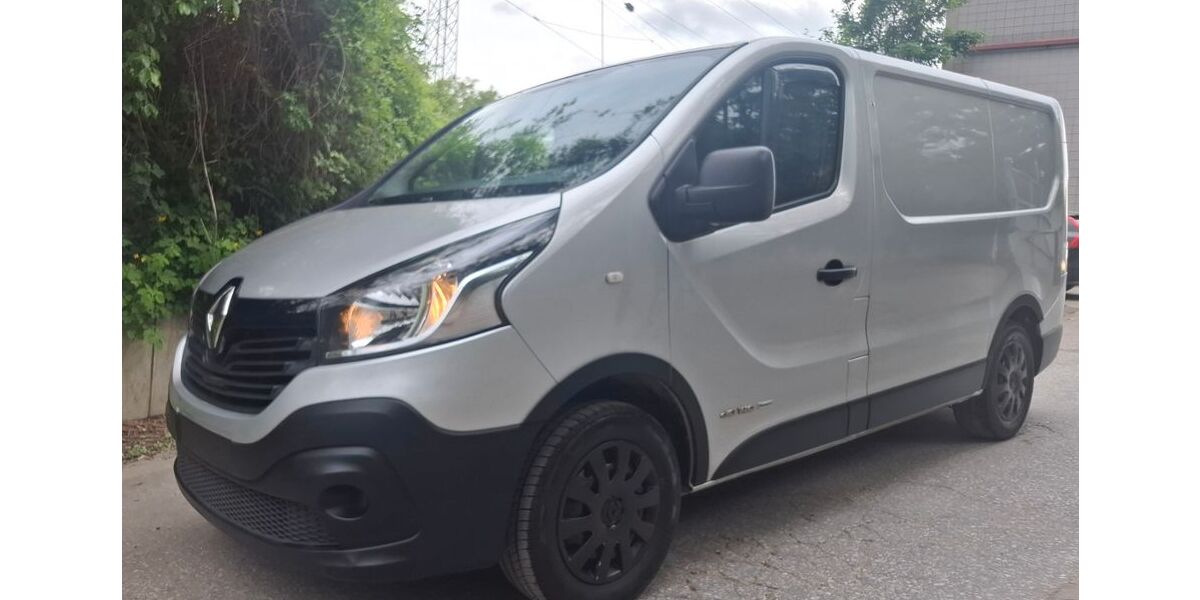 Renault Trafic 224.329 km 9.300 &euro; Duisburg 47169