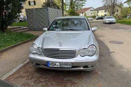 Mercedes 220