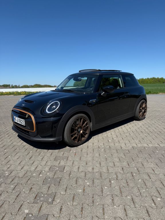 Cooper SE