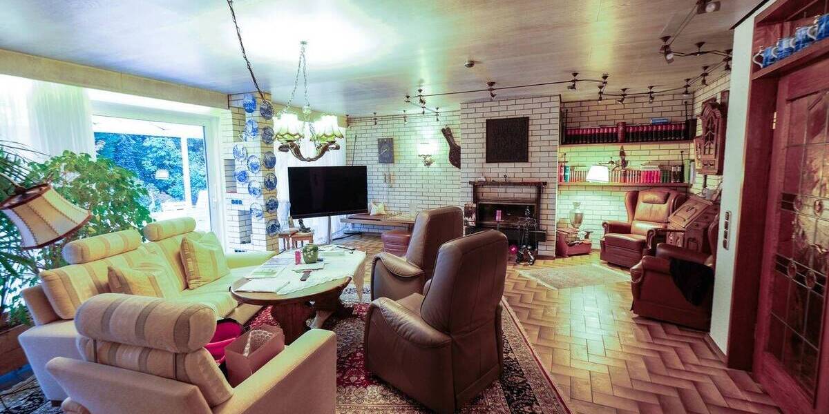 Reihenendhaus der Extraklasse - mit Sauna, Kamin & großzügigem Garten 7 zimmer