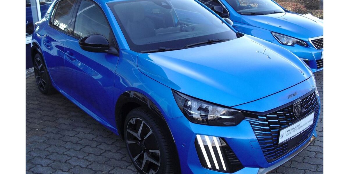 Peugeot 208 30.700 km 16.880 &euro; Meißen 01662