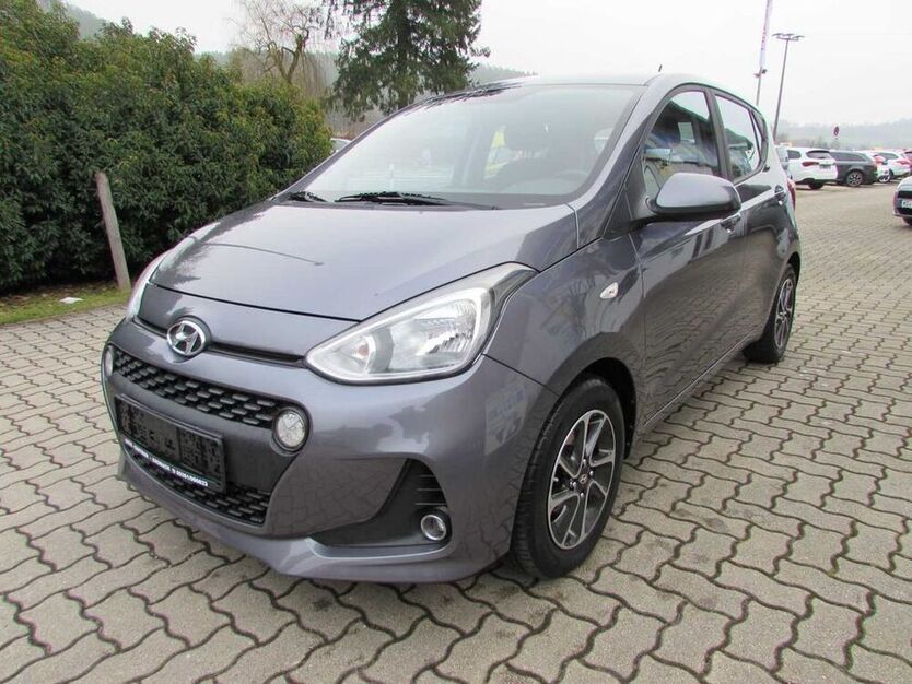 i10