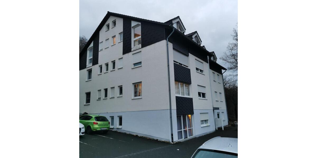 Dachgeschoßwohnung Siegen Weidenau - 1 Zimmer, 23 m&sup2;, 300&euro; | Angebot:25397361