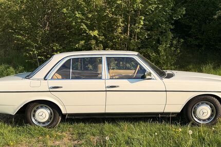 Mercedes-Benz 230 272.000 km 8.300 &euro; Weil 86947