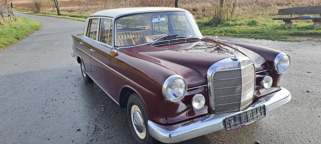 Mercedes-Benz 190 114.184 km 21.400 &euro; Erligheim 74391