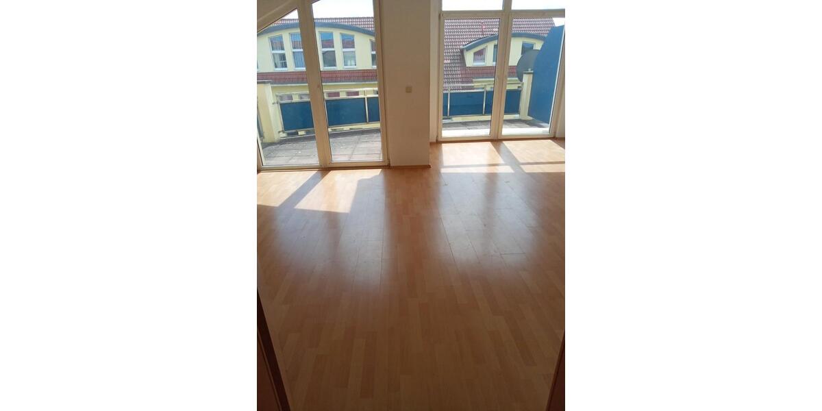 Dachgeschoßwohnung Hameln Kernstadt - 3 Zimmer, 77 m&sup2;, 550&euro; | Angebot:26476296