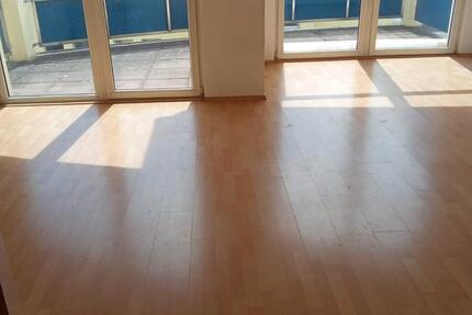Wohnung Hameln Kernstadt - 3 Zimmer, 77 m&sup2;, 550&euro; | Angebot:26476296
