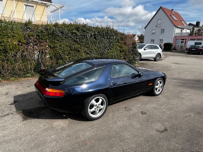 Porsche 928 136.500 km 89.900 € Aichach 86551