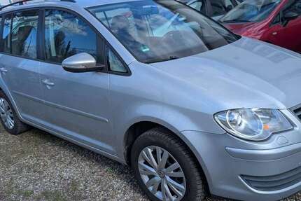 VW Touran 248.786 km 3.999 &euro; Berlin-Karlshorst 10318
